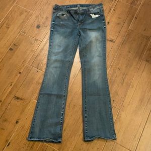 Very cute, good condition, smoke free home